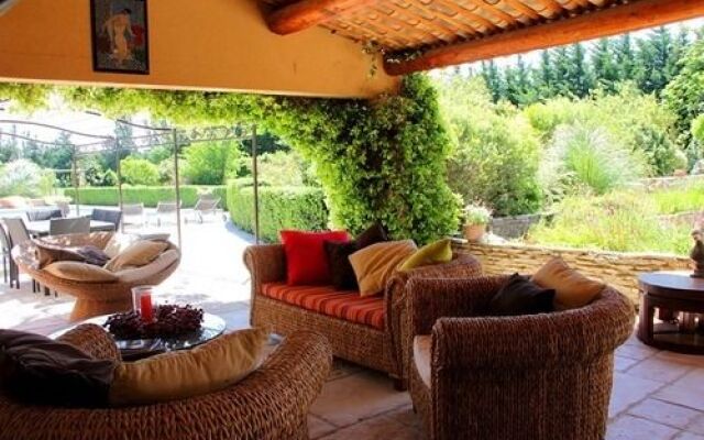 Les Carmes and spa