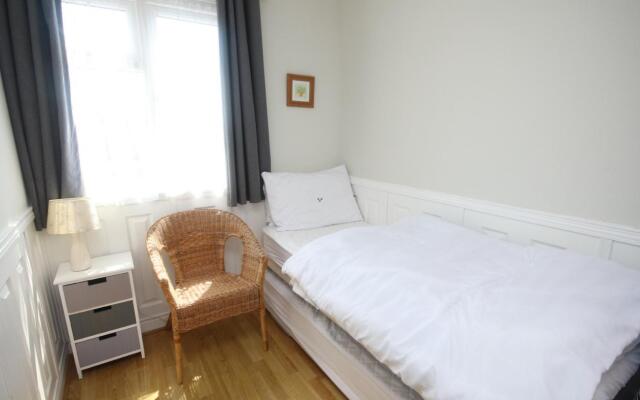7A Medmerry Park 2 Bedroom Chalet
