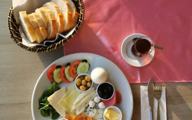 Asim Ve Nurhan Kocabiyik Ogretmenevi