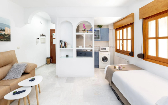 APARTAMENTO CENTRO NUEVA DE LA VIRGEN 2+free parking