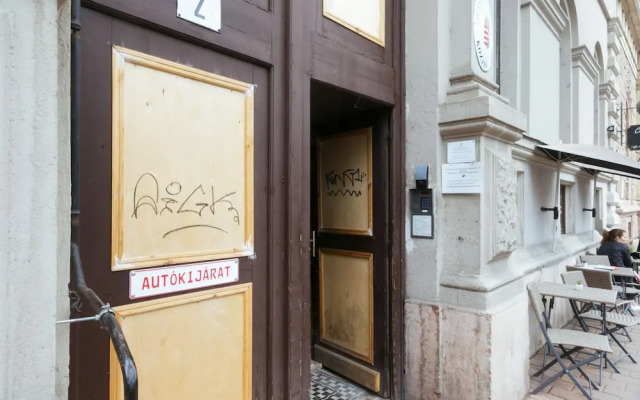 Play Apartment National Museum