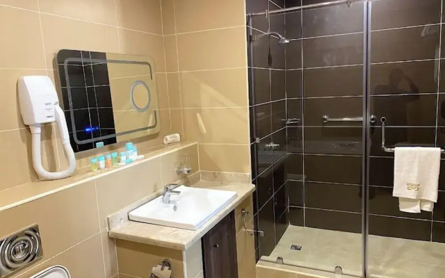 Rento Hotel and Suites