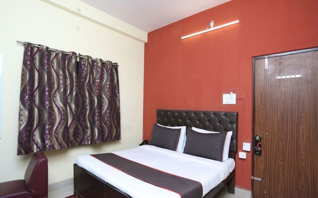 OYO Flagship 128 AIIMS BHU