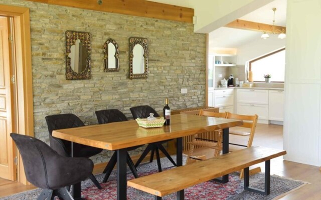 Luxurious Chalet near Pirin Golf Resort