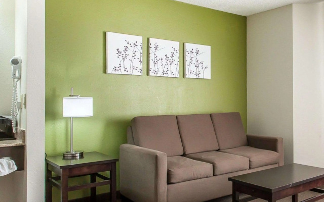 Sleep Inn & Suites Near I-90 and Ashtabula