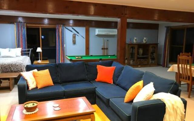 Wisteria Lodge Bed and Breakfast