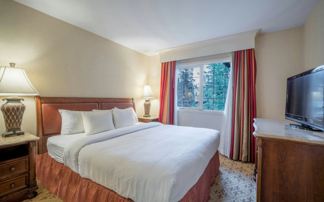 Lake Louise Inn - Image 5