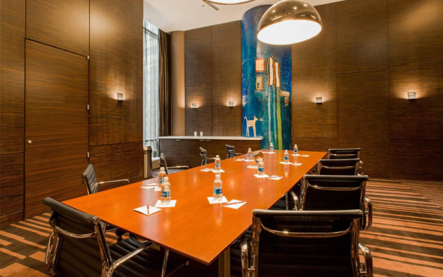 Courtyard by Marriott New York Manhattan / Central Park