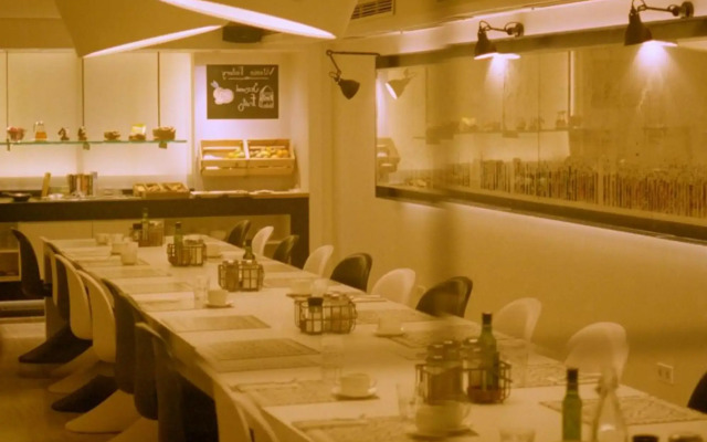 Pol & Grace Hotel