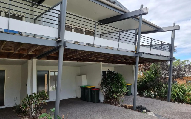 BEATONS BEACH FRONT STUDIO - Inverloch