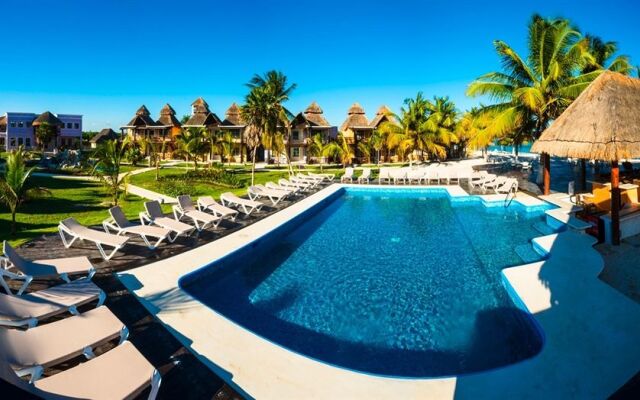 Pavo Real Tulum