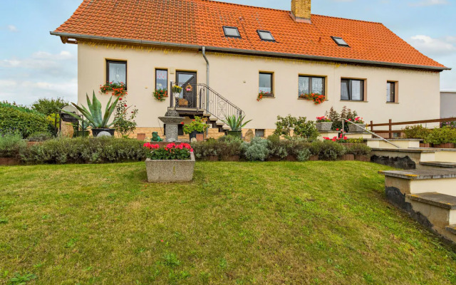 Nice apartment in Cattenstedt with a balcony