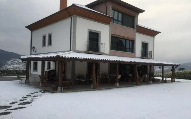 Hotel Reina Adosinda