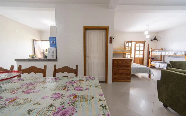 Casa Para 6 Pessoas com Churrasqueira em Peru be