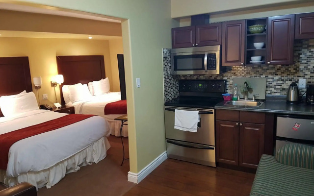 Bayside Inn & Waterfront Suites
