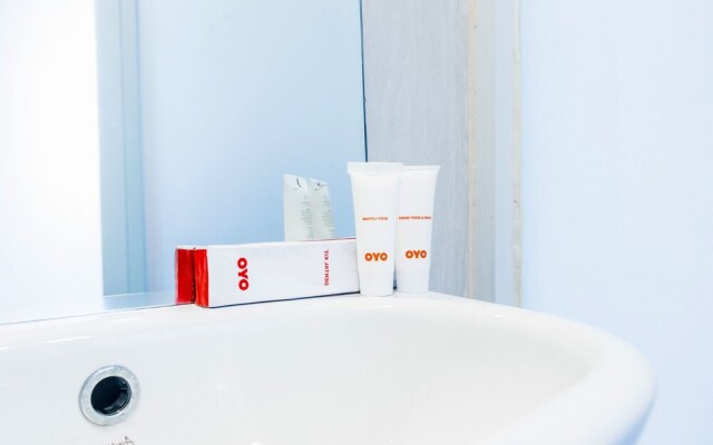 OYO 925 Grand Wijaya Bintaro