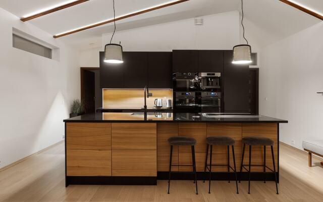 Enter Tromsø Luxury Villa