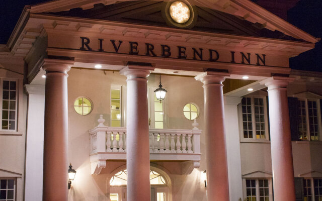 Riverbend Inn and Vineyard
