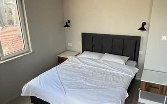 Esta 123 Apart Otel