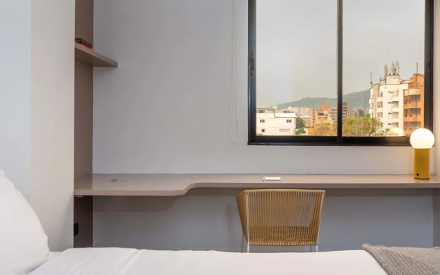 w Impressive 3BR With Balcony in Laureles