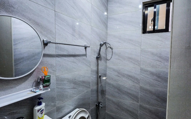 Serene 2BR Escape Poolside Bliss