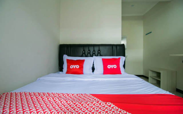 OYO 1078 Fakhira Residence