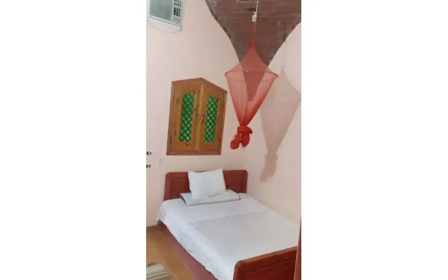 Ahmed Safari Camp & hotel