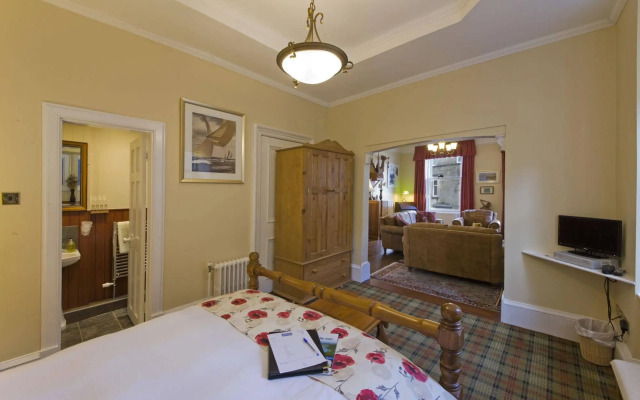 Knap Guest House