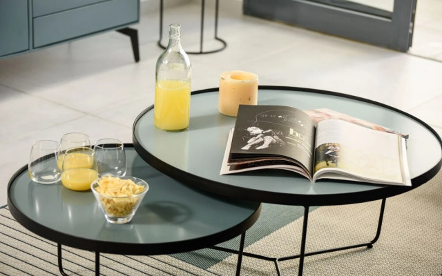 Stylish with Balcony Viewing Rothschild