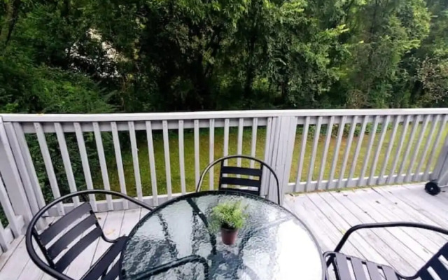 47th Place Forest Park