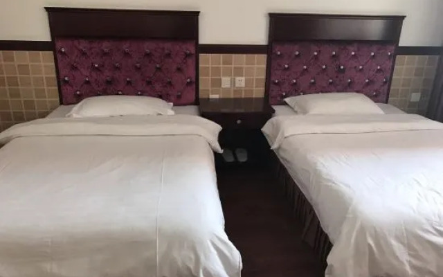 Dongshi Hotel (Changchun Jingyue)