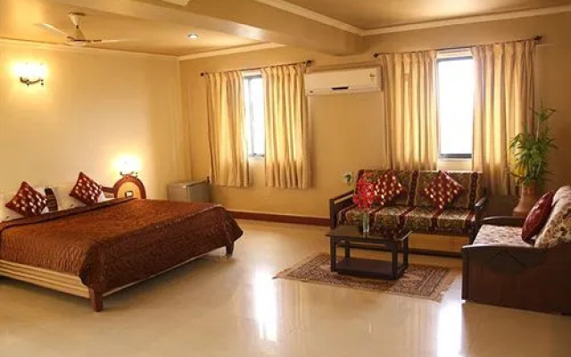 Om Shiv Hotel by Oyo Rooms