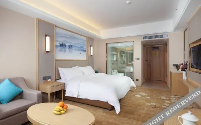 vienna international hotel（yueyangxian Bus station store）