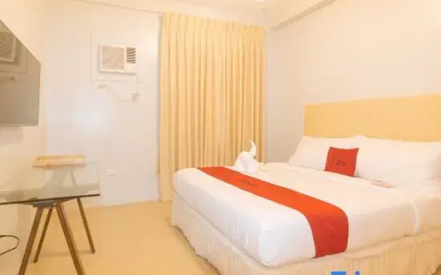 RedDoorz @ Zenova Hotel