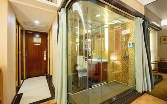 Grand Hotel