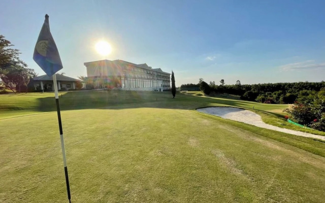 Japy Golf Resort Hotel