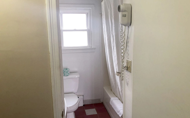 OYO Hotel Starlite Seneca Falls