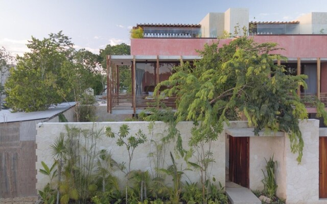 Luxury Villa in Tulum -6 Bedrooms -multiple Pools