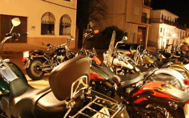 Apartamentos Turisticos Mirayuste