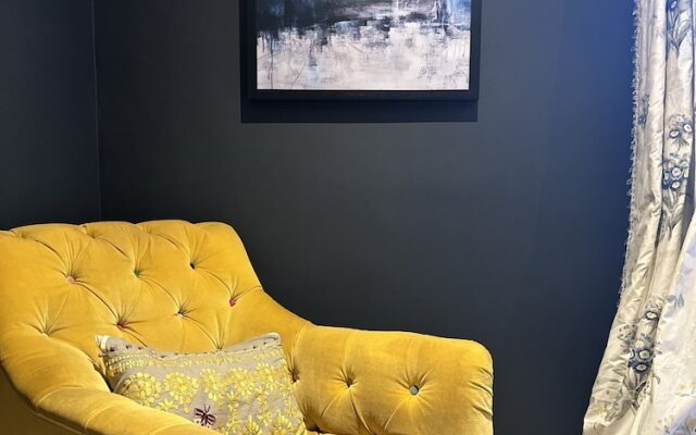 Unique Clifton Apartment on Historic Crescent