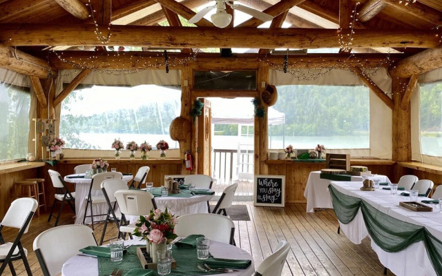 Trail Lake Lodge