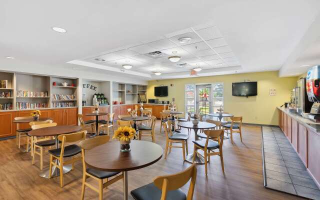 Ramada by Wyndham Saco/Old Orchard Beach Area