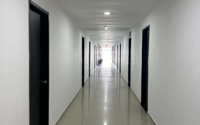 hotel bazurto plaza