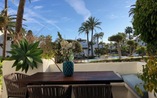 Alcazaba Beach Luxury Apartment02 Estepona