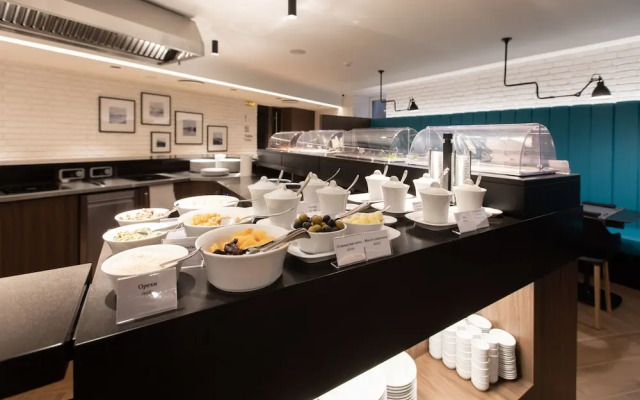 Dvor Podznoeva Studios and Apartments