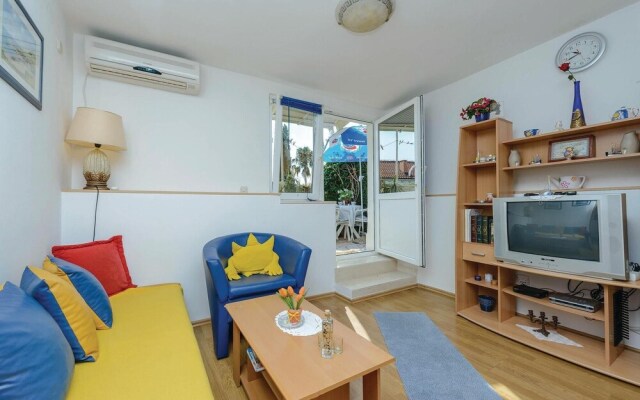 Awesome Home in Cavtat With Wifi and 1 Bedrooms