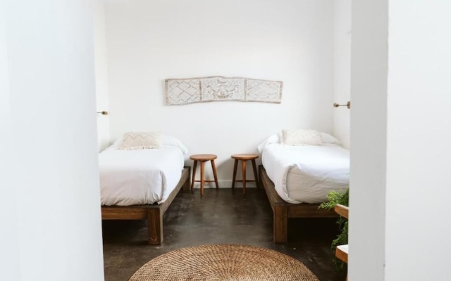 Arena Wave Hostel