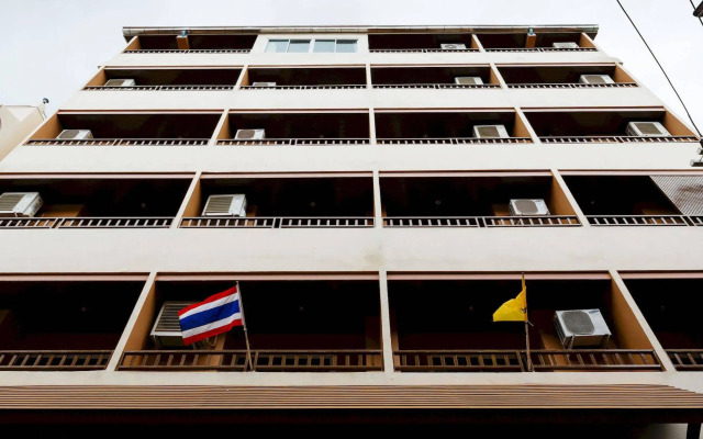 Thipurai Annex Hotel