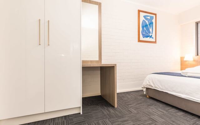 Batavia Apartment