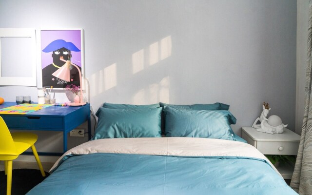 Cactus Space- Sanlitun Artist's Apt